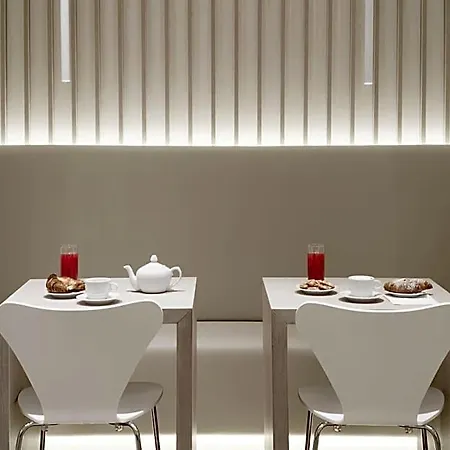 Hotel Aurora 3*